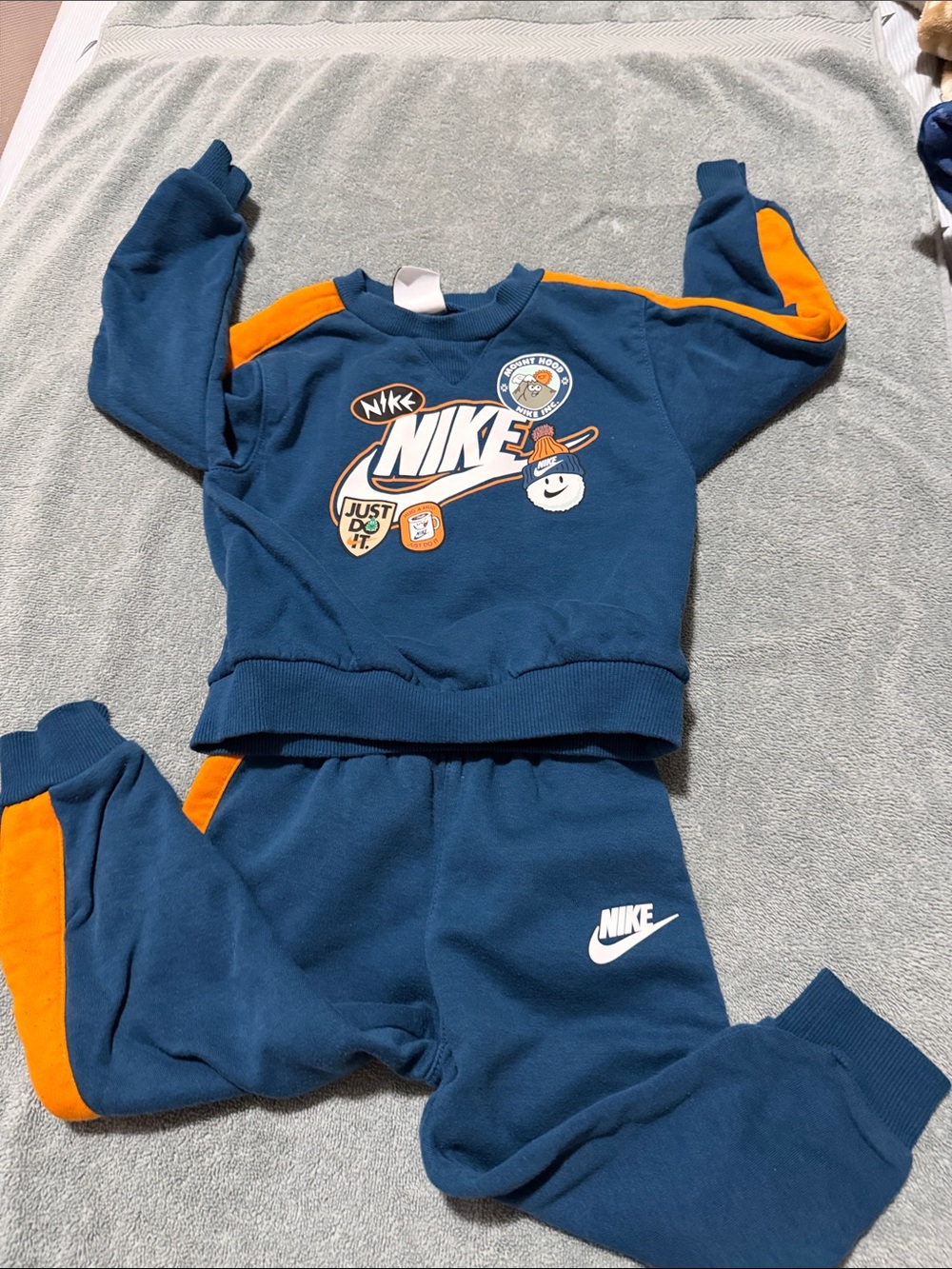 Nike Blue & Orange Kids Two-Piece Sweatshirt and Joggers Set